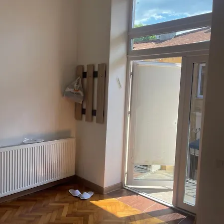 Newtone Apartment Chernivtsi Exterior photo